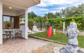 Stunning Apartment In Marcana